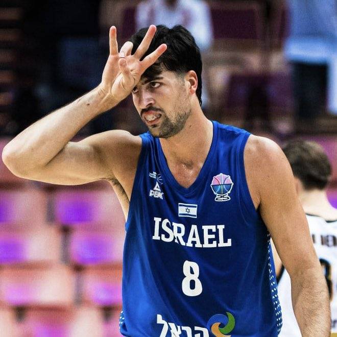 皇冠足球代理_欧洲杯综述:字母伤停希腊输球 东契奇26+7夺下连胜