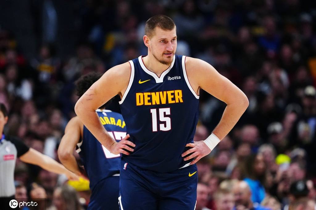 皇冠信用网申请
_约基奇39+15+10申京33+10+10 掘金击败火箭5连胜