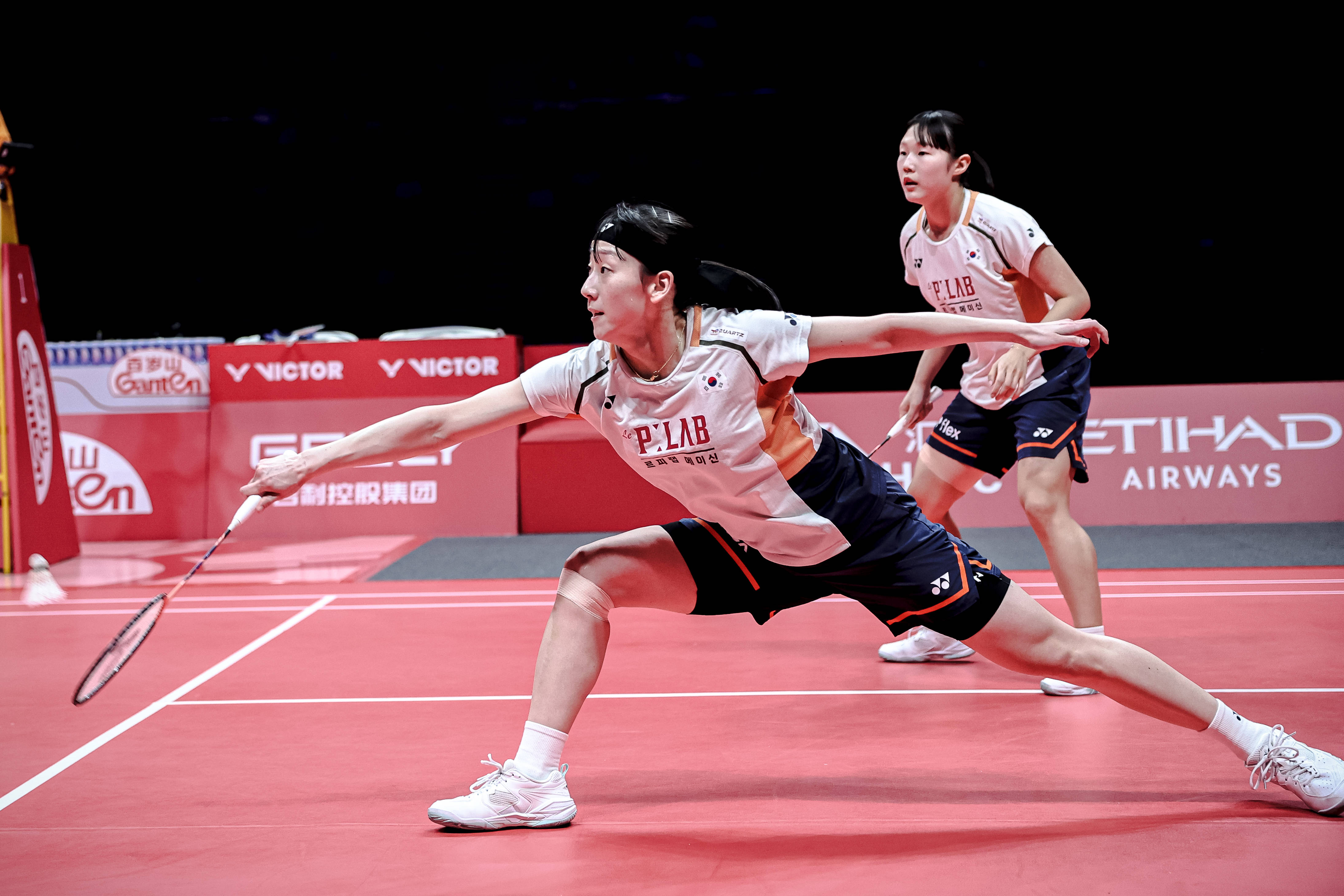 皇冠信用网开号_（体育）羽毛球——世巡赛总决赛：刘圣书/谭宁无缘女双决赛