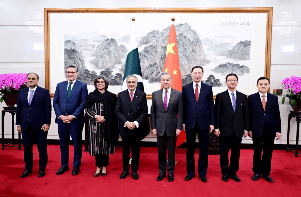 皇冠A盘
_王毅:皇冠A盘
我们从不认为哪一个国家可以充当国际警察