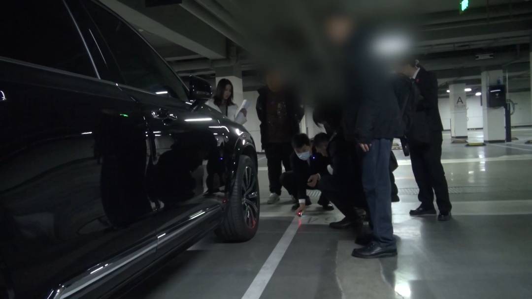 皇冠电话_北京奇案：停车打不开后备箱 这事儿闹上皇冠电话了法院