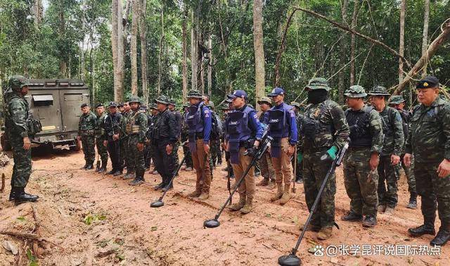 皇冠信用網正网
_柬军压境缅机入侵皇冠信用網正网
,祸不单行的泰国,直接开火宣战,中国危机四伏