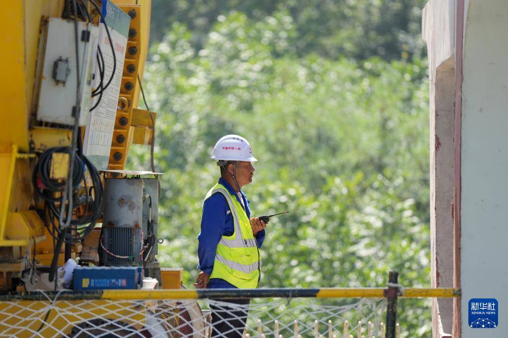 皇冠信用網正网_西康高铁全线完成桥梁架设