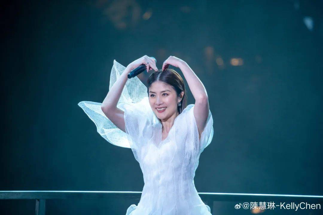 皇冠信用網_歌手陈慧琳曾痛失双胞胎爱女皇冠信用網，坦言这是“人生最大挫折”