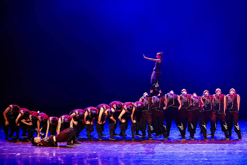 皇冠信用网登3代理_全国残疾人艺术汇演云南代表队载誉而归