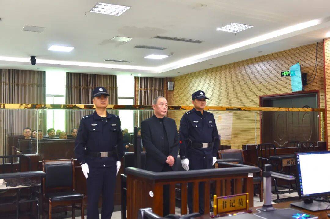 如何申请到皇冠信用网_受贿、行贿、洗钱如何申请到皇冠信用网！南水北调集团原副总经济师樊新中当庭认罪