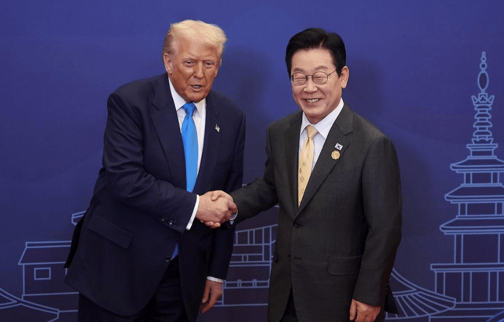 皇冠皇冠信用网平台_特朗普承认中美平起平坐皇冠皇冠信用网平台，当面称中方不好对付，中方只说了12个字