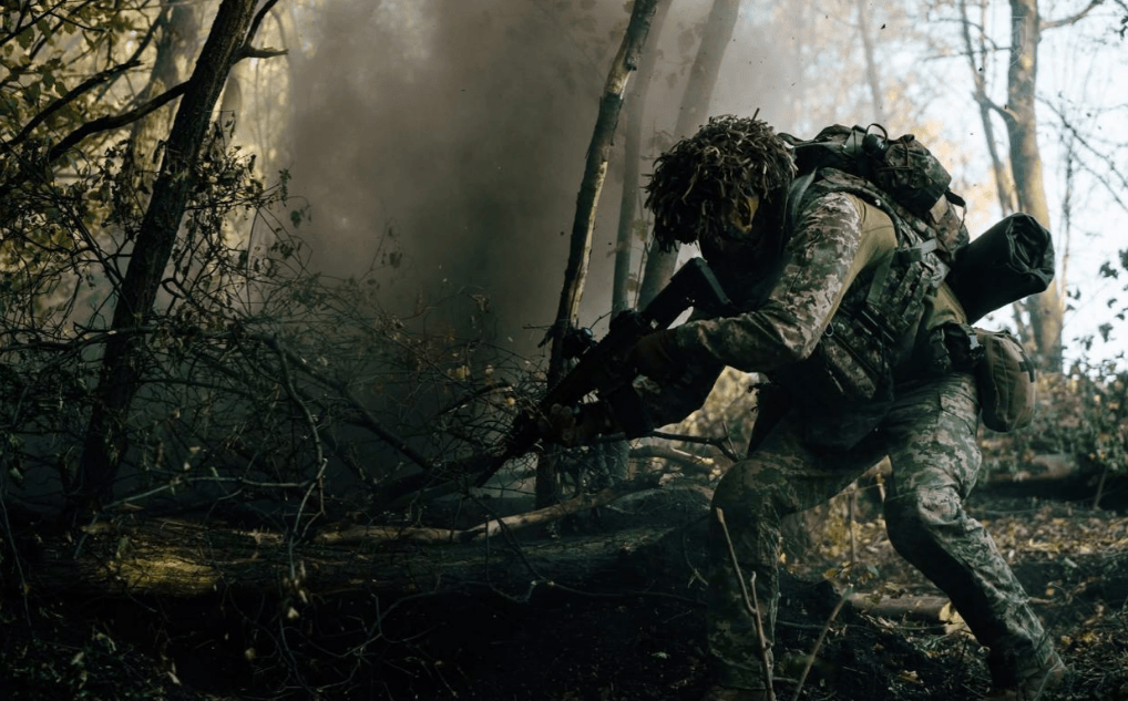 皇冠信用网怎么代理_乌军伪装成女人突围红军城皇冠信用网怎么代理，俄军一次俘虏200人，法械旅这次学到了精髓