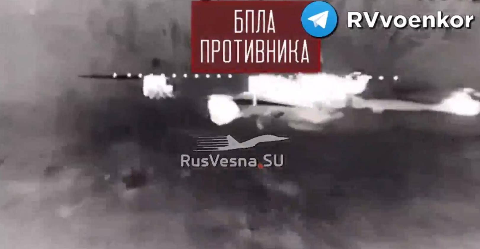 正版皇冠信用网代理_俄军被狠狠上一课：打假海马斯正版皇冠信用网代理，乌军藏地道，靠机器人无人机作战